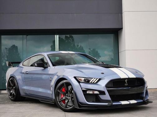 2022 Ford Shelby GT500 Base