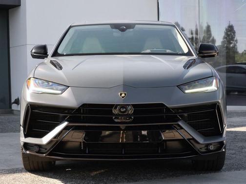 Grigio Telesto Matt 2023 Lamborghini Urus S