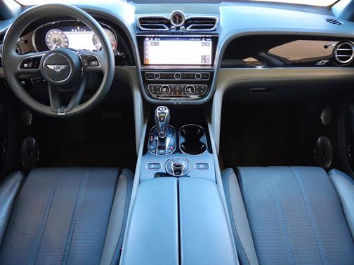 Moonbeam 2022 Bentley Bentayga S