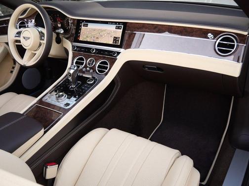 Magnolia 2026 Bentley Continental GT Base