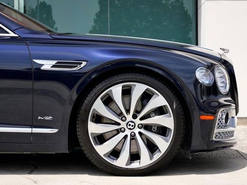 Dark Sapphire 2020 Bentley Flying Spur W12