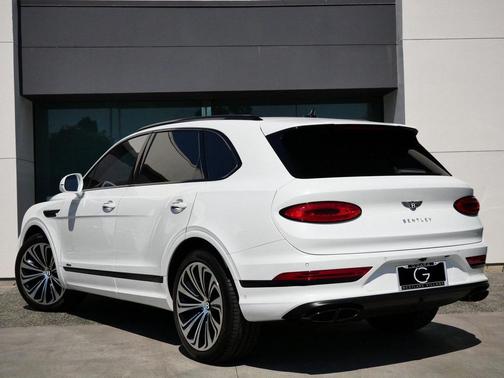 2023 Bentley Bentayga Azure