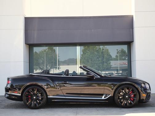 Beluga 2023 Bentley Continental GT Base