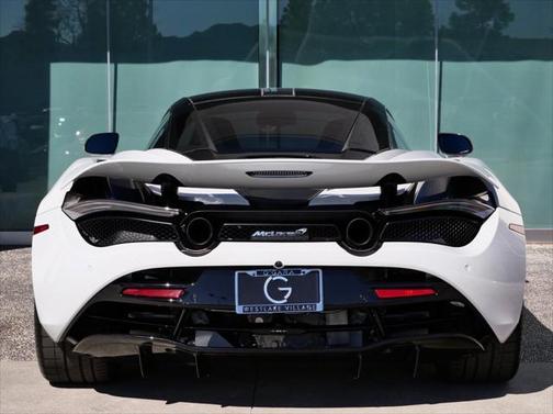 2021 McLaren 720S Base