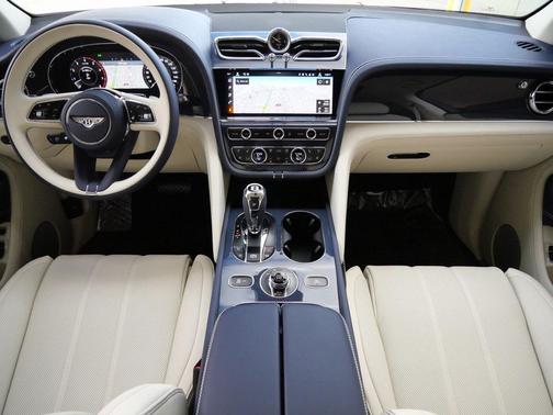 2025 Bentley Bentayga 