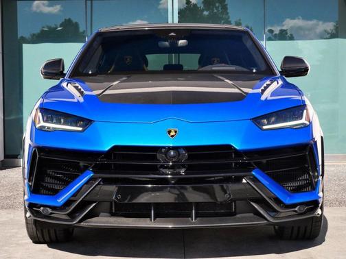 2024 Lamborghini Urus Performante