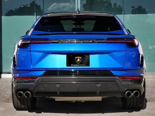 2024 Lamborghini Urus Performante