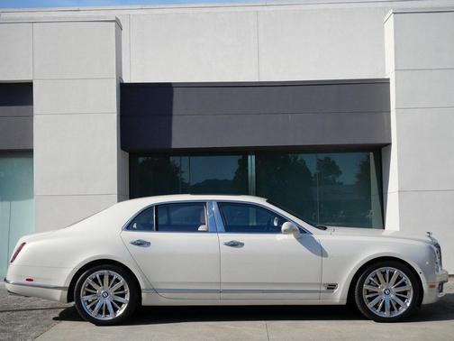 2016 Bentley Mulsanne 