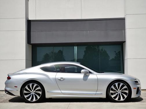 Moonbeam 2026 Bentley Continental GT Base