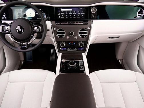 2025 Rolls-Royce Cullinan 