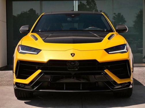 2024 Lamborghini Urus Performante