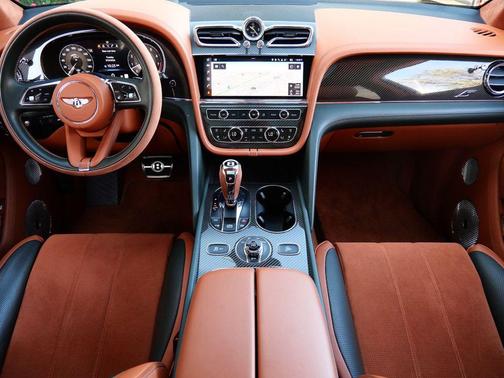 Midnight Emerald 2022 Bentley Bentayga S