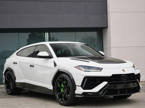 Bianco Monocerus 2024 Lamborghini Urus Performante