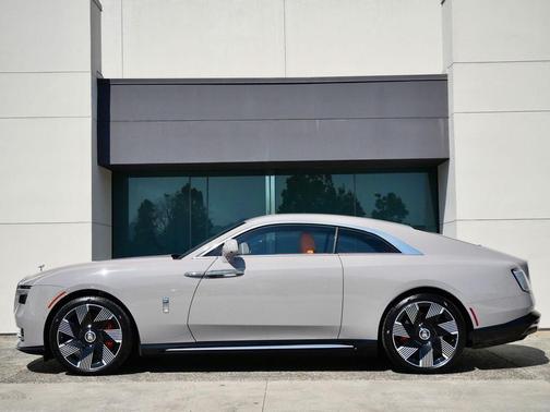 2026 Rolls-Royce Spectre 