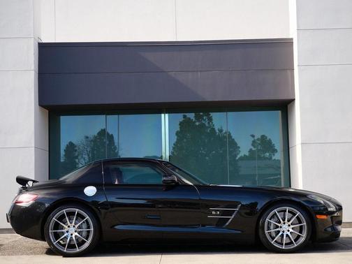 2011 Mercedes-Benz SLS AMG Base