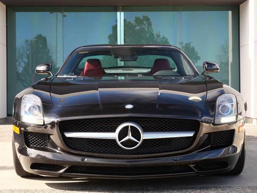 2011 Mercedes-Benz SLS AMG Base
