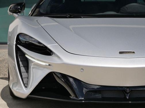 Supernova Silver 2026 McLaren Artura