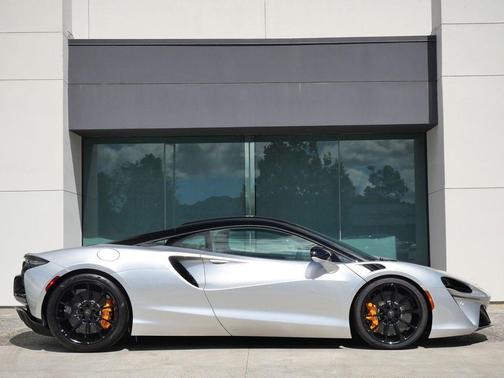 Supernova Silver 2026 McLaren Artura