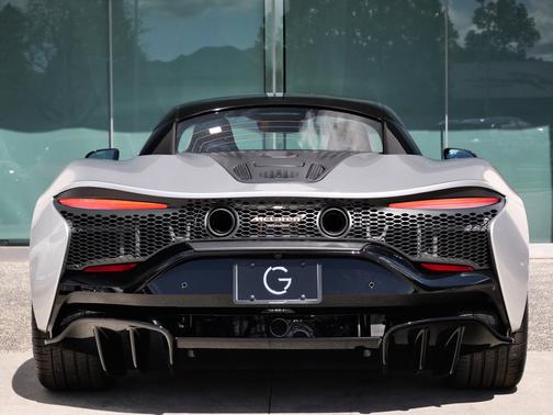 Supernova Silver 2026 McLaren Artura Base