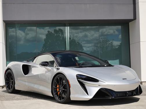 Supernova Silver 2026 McLaren Artura Base
