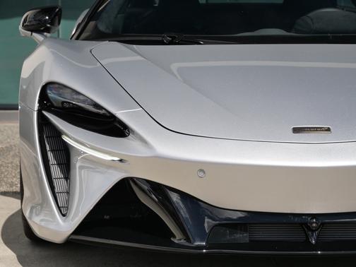 Supernova Silver 2026 McLaren Artura Base