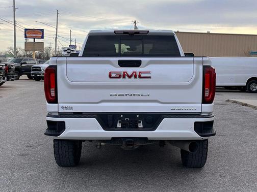 2023 GMC Sierra 2500 Denali