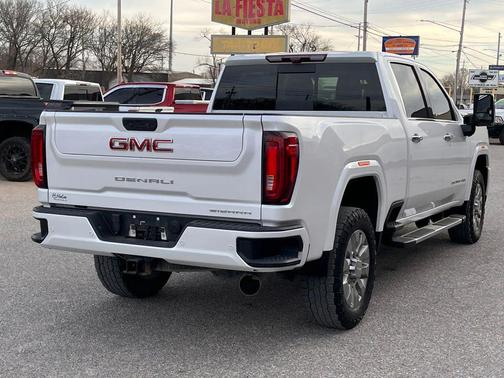 2023 GMC Sierra 2500 Denali