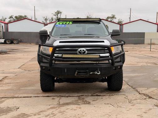 2016 Toyota Tundra SR5