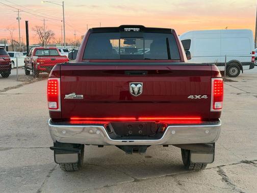 2017 RAM 2500 Laramie Crew Cab 4x4 6'4' Box