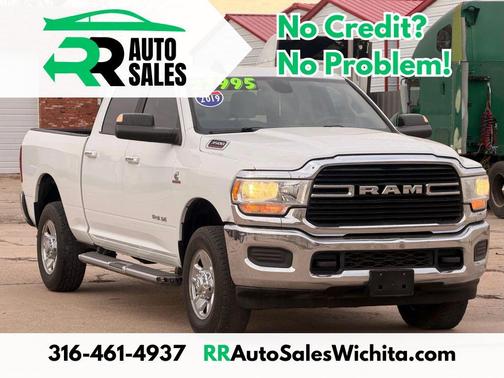 Bright White Clearcoat 2019 RAM 3500 Big Horn Crew Cab 4x4 6'4' Box