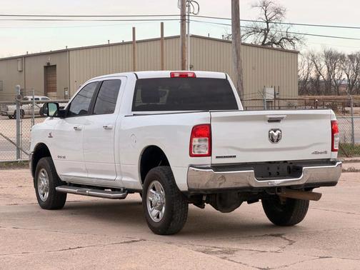 Bright White Clearcoat 2019 RAM 3500 Big Horn Crew Cab 4x4 6'4' Box