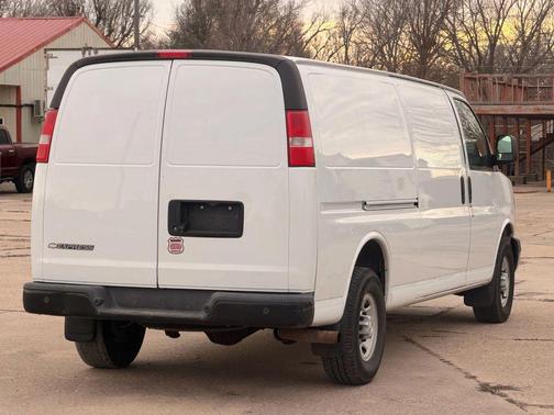 2017 Chevrolet Express 3500 Work Van