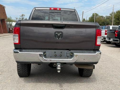 2019 RAM 2500 Tradesman Crew Cab 4x4 6'4' Box