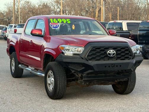 2017 Toyota Tacoma SR