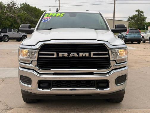 Bright White Clearcoat 2019 RAM 2500 Big Horn Crew Cab 4x4 6'4' Box