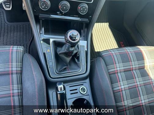 2019 Volkswagen Golf GTI 2.0T S 4-Door