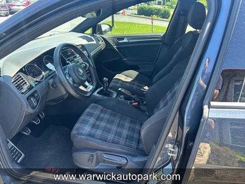 2019 Volkswagen Golf GTI 2.0T S 4-Door