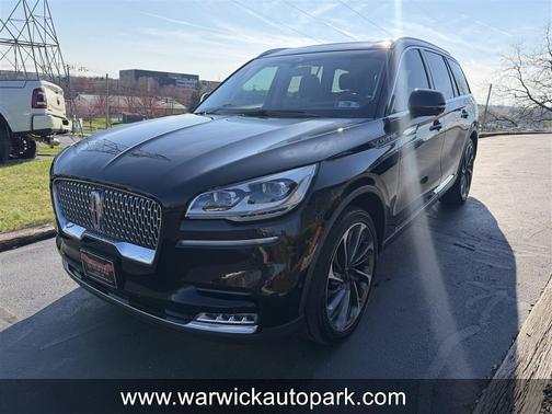 Infinite Black Metallic 2020 Lincoln Aviator Reserve AWD