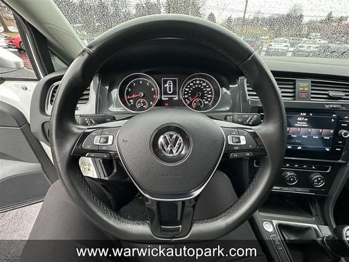 2019 Volkswagen Golf Alltrack TSI S