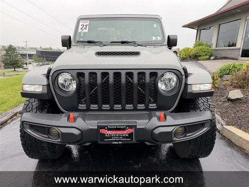 Sting Gray 2021 Jeep Gladiator Mojave 4x4