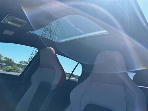 2022 Volkswagen Golf GTI 1.4T TSI