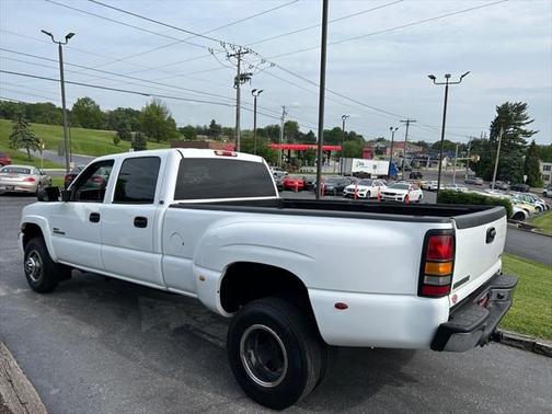 2004 GMC Sierra 3500 SLE Crew Cab
