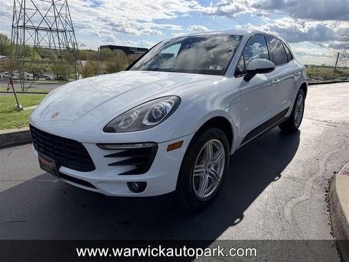 2017 Porsche Macan Macan