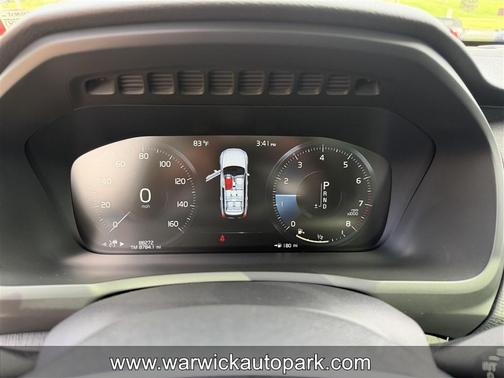 Onyx Black Metallic 2020 Volvo XC90 T6 Momentum