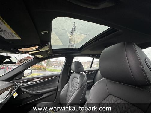 2022 BMW 530 i xDrive