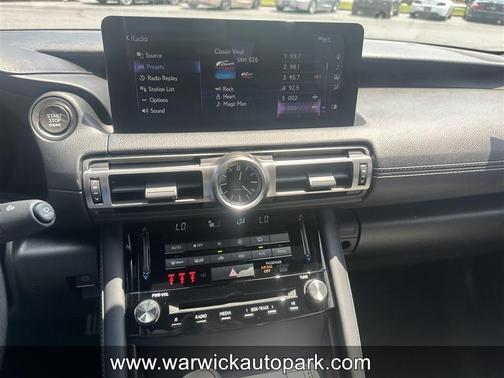 2022 Lexus IS 350 Base