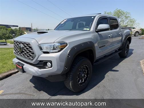 Cement 2021 Toyota Tacoma TRD Sport