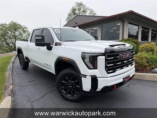 Summit White 2025 GMC Sierra 2500 AT4