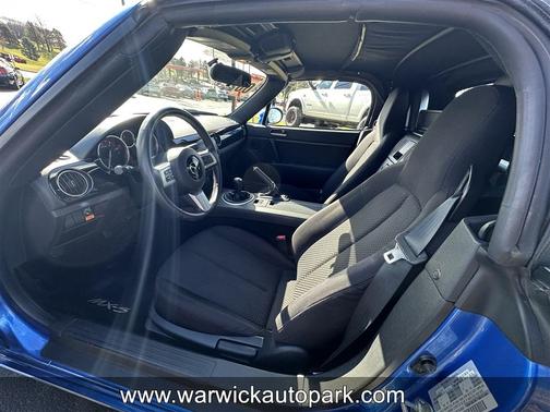 2006 Mazda MX-5 Miata Sport