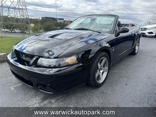 2004 Ford Mustang SVT Cobra